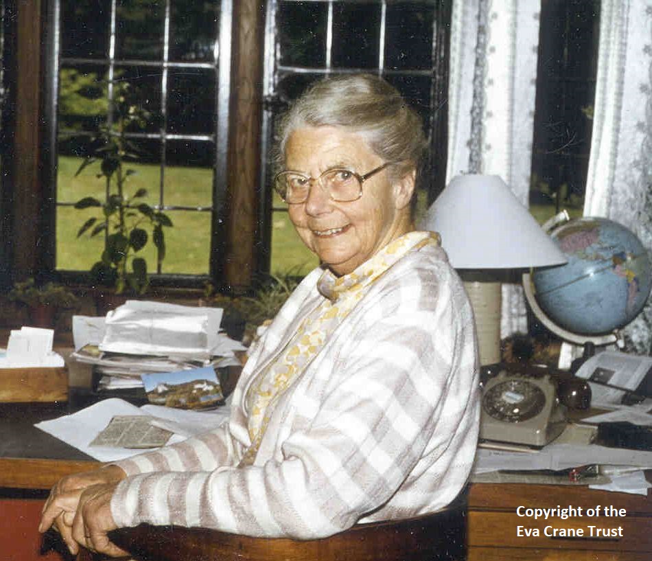 L’Anglaise Eva Crane (1912-2007), une apidologue autodidacte devenue ...